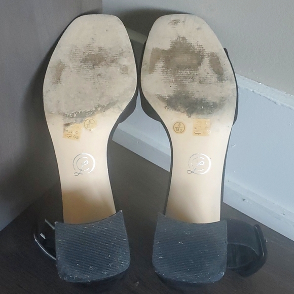 ๐ HOST PICK ๐ Chinese Laundry Rumor Ankle Strap Sandals - Picture 15 of 16